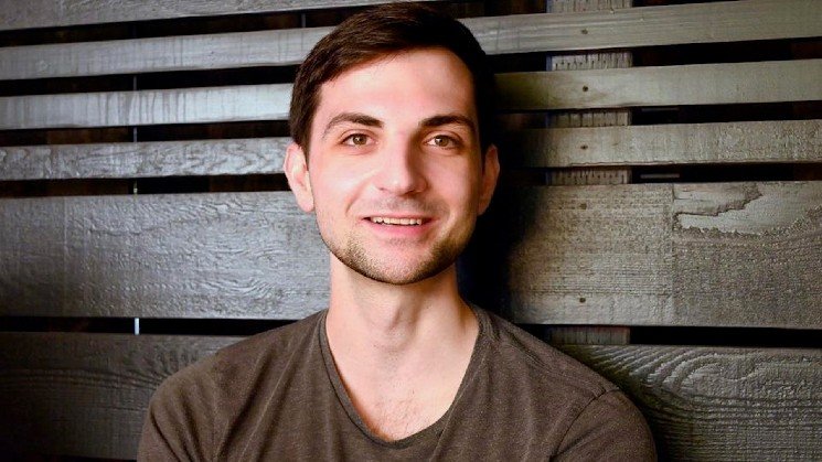 Decentralized Exchange dYdX Acquires Social Trading App Pocket Protector