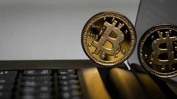 Bitcoin Investors Turn To &lsquo;Smart DCA&rsquo; As Market Trades Below On-Chain Fair Value Of $117,700