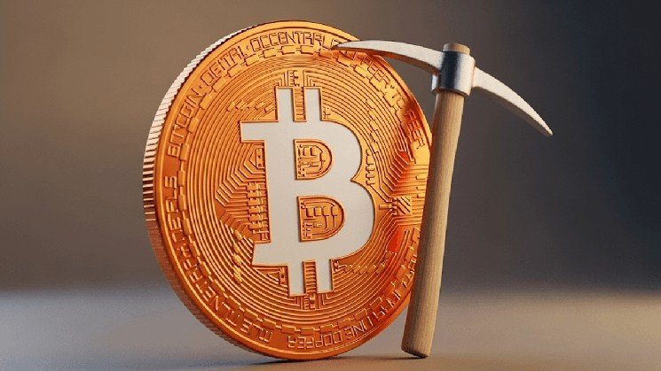 Bitcoin Miners Raked in $1.66B in July&mdash;Best Haul Since April 2024 Halving