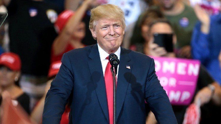 Trump launches new crypto venture, takes profit early, leaving supporters broke