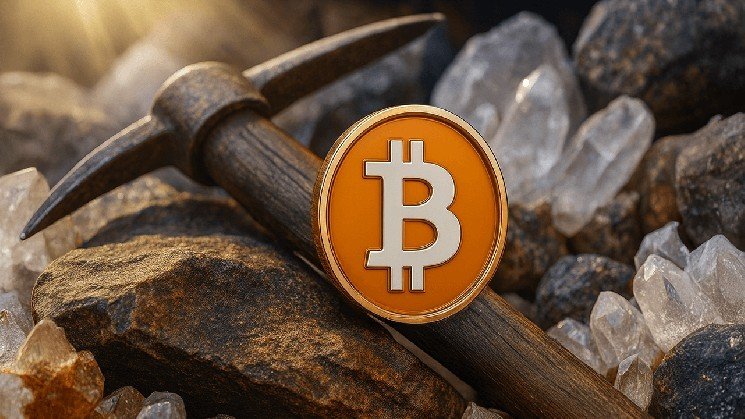 Bitcoin Miners Post August Haul Near July as Fees Tick Up Bitcoin Miners Post August Haul Near July as Fees Tick Up