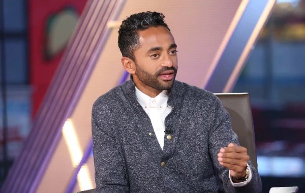 Billionaire Entrepreneur Chamath Palihapitiya Says, &ldquo;Bitcoin Will Replace Gold,&rdquo; Shares Price Prediction