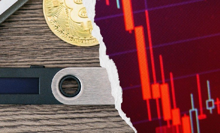 Over 120,000 Bitcoin private keys were exposed through a flaw in Libbitcoin Explorer&rsquo;s random-number generator