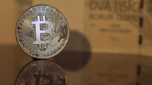 Reclaim Or Retreat? Bitcoin Is Struggling At This Make-Or-Break Zone