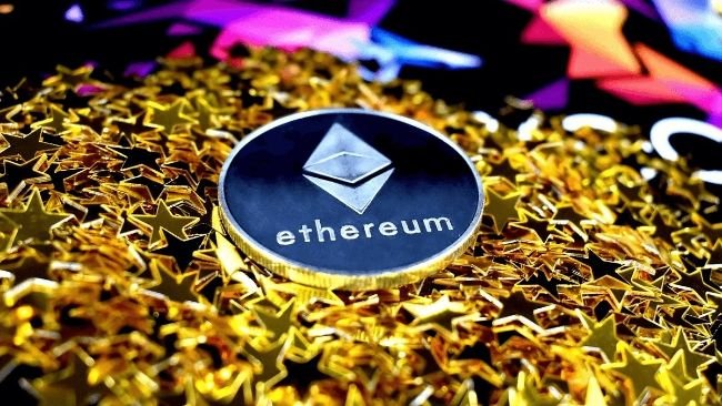 Ethereum Holds Support As Smart Money Steps In &ndash; What This Means For Price