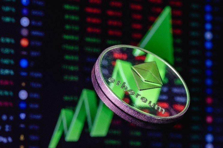Ethereum Activity Surge: 3 Charts Shape the ETH Outlook