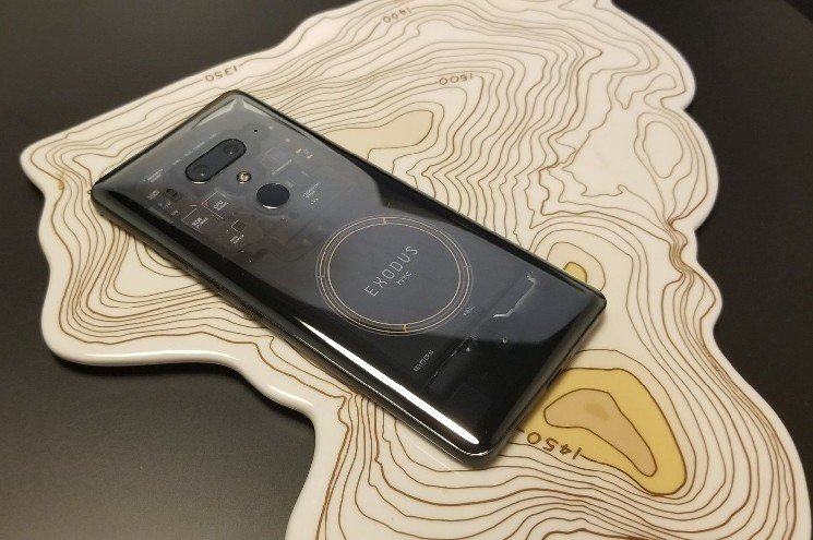 Exodus joins stablecoin race with MoonPay-backed digital dollar