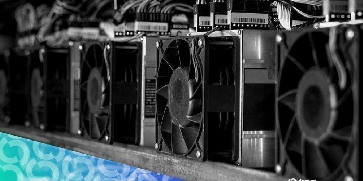 Bitcoin Mining Profits Hit 14-Month Low After Winter Storm Rocks Miners: CryptoQuant Bitcoin Mining Profits Hit 14-Month Low After Winter Storm Rocks Miners: CryptoQuant