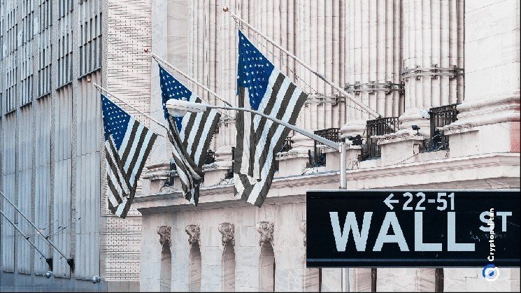 Trump proposes a 10% cap on credit card interest rates for one year to fight affordability issues