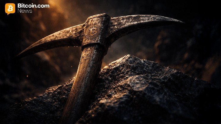 Publicly Traded Miners Buck the Tape as Bitcoin&rsquo;s Price Wobbles