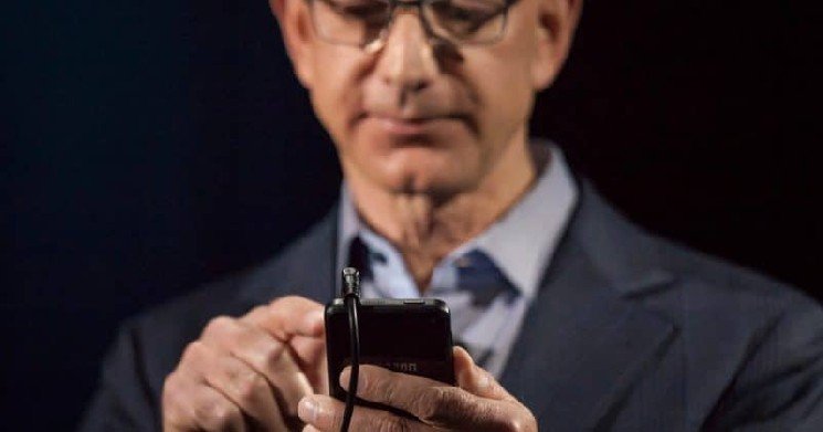 Amazon develops Transformer phone, its first since 2014 Fire Phone