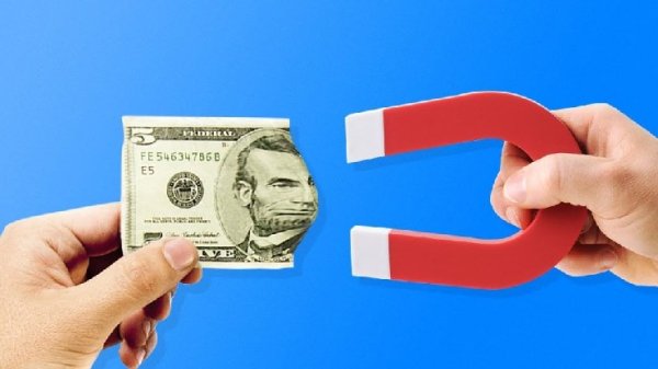 Expert Crypto Analyst: &ldquo;The $75,300 Level Is Drawing Bitcoin Like a Magnet&rdquo;