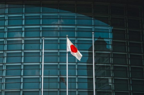 Metaplanet delays preferred share listing amid challenging Japanese market structure