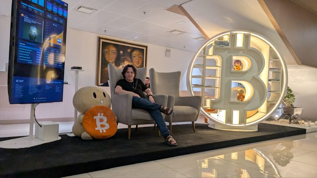 Bukele&rsquo;s Futuristic BINAES Library Blends Books, Bitcoin, and Family Play in Revitalized Capital