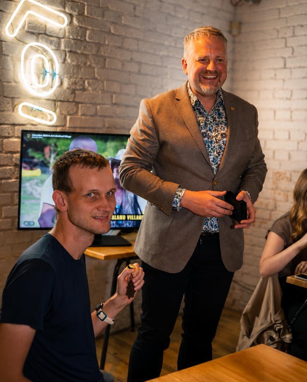 Justin Sun&rsquo;s Liberland has given Vitalik Buterin a medal
