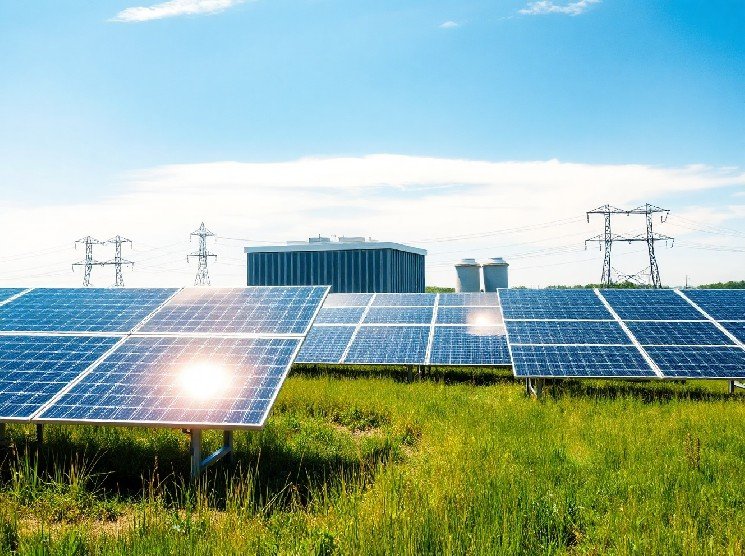 Bitcoin Mining Could Help Solve Europe&rsquo;s Solar Power Glut, Says Bitmain Founder Jihan Wu