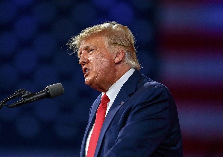 BREAKING: Donald Trump Announces That the Iran Deal Will Be Signed Tomorrow