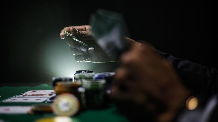 Hyperliquid, Uniswap and Worldcoin buck crypto slump as traders chase AI, DeFi trends Hyperliquid, Uniswap and Worldcoin buck crypto slump as traders chase AI, DeFi trends