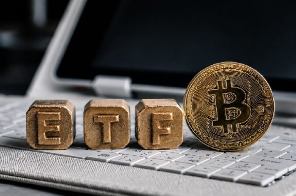 Trezor Executive Argues That Bitcoin and Altcoin Spot ETFs Pose Long-Term Risks
