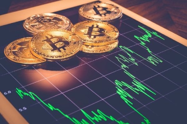 Bitcoin, Ethereum, XRP, Dogecoin Gain After Trump Holds Off Iran Strikes: Analyst Sees 'Strong and Vital Move' by BTC if This Happens Bitcoin, Ethereum, XRP, Dogecoin Gain After Trump Holds Off Iran Strikes: Analyst Sees 'Strong and Vital Move' by BTC if This Happens
