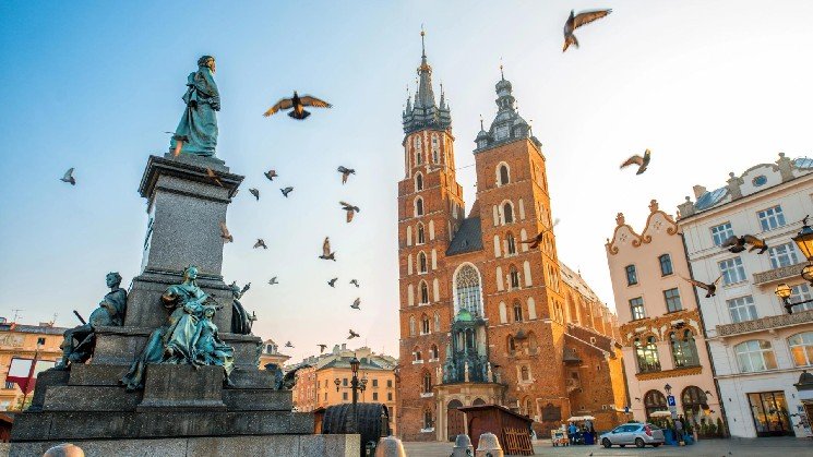 MiCA revolutionised European crypto, and left Poland licking its wounds MiCA revolutionised European crypto, and left Poland licking its wounds