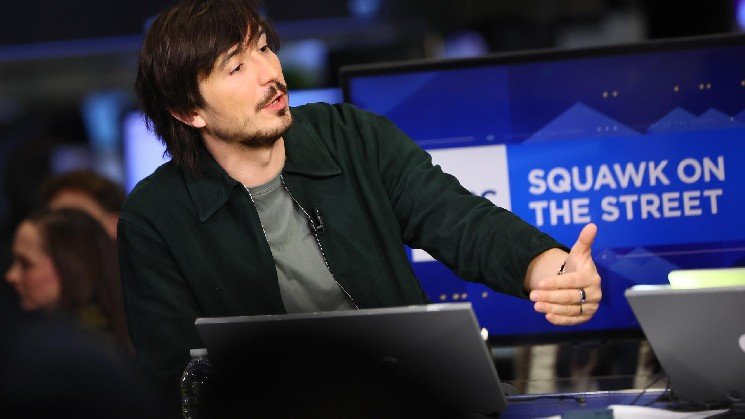 Robinhood CEO says companies shouldn't get veto over stock tokens in AMC feud