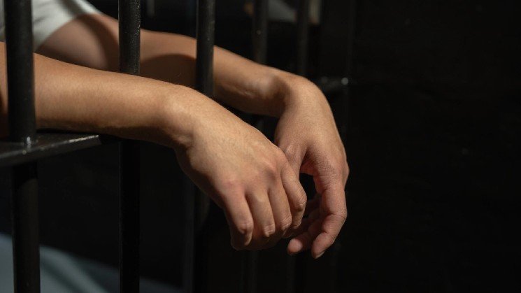 Threatened with arrest online? Recognizing a law enforcement impersonation scam